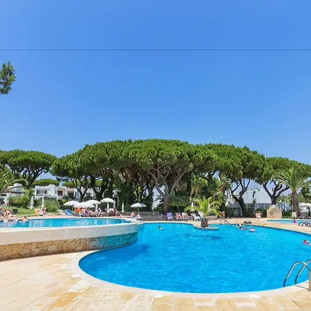 Üdülőközpont Balaia Golf Village 4*