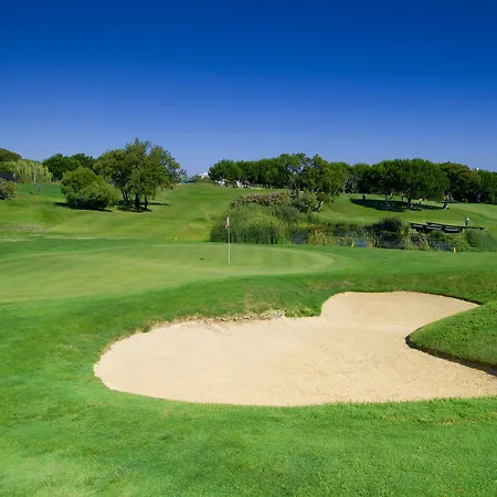 Üdülőközpont Balaia Golf Village 4*