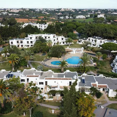 Üdülőközpont Balaia Golf Village